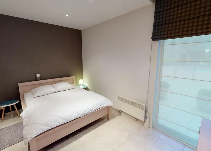 Deluxe With Shared Pool * Oostende